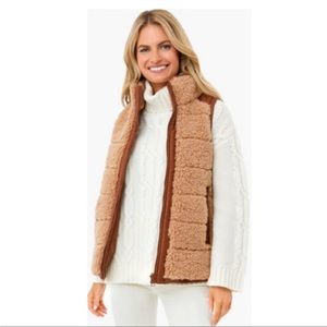NWOT. Tuckernuck Beckham reversible shearling vest + faux leather